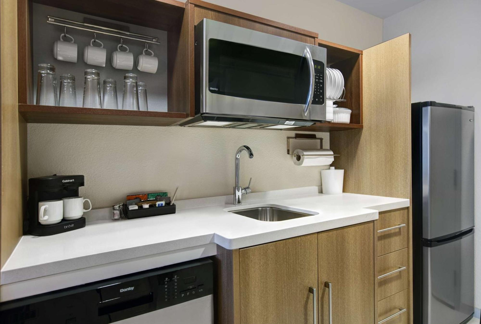 Home2 Suites By Hilton Richmond Eksteriør billede
